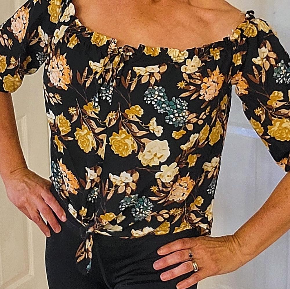 Floral print top